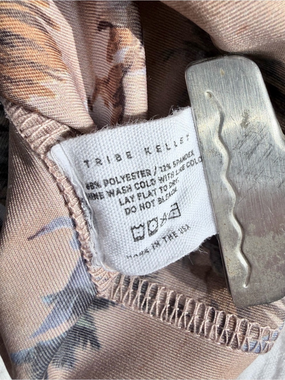 Tribe Kelley Sculpting Traveler Bra Top Beach Cowboy Scenic Horses Palms Large - Picture 10 of 11